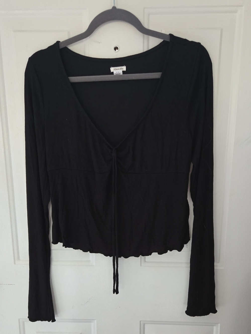 Kimchi Blue Black Long-Sleeve V-Neck Top